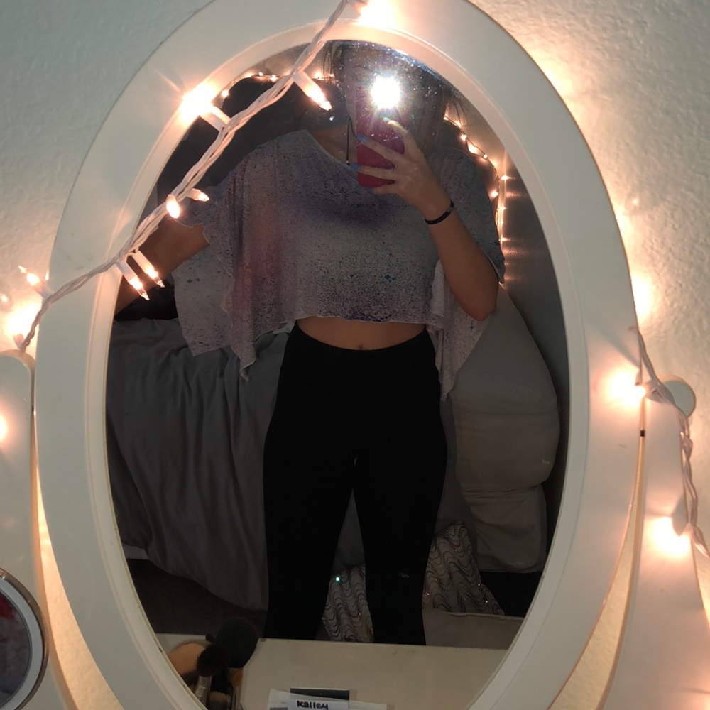 Cropped shirt